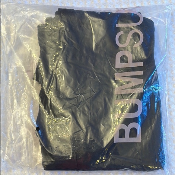 NWT BUMPSUIT The Cindy Maternity Romper Size Size Medium - Picture 6 of 7